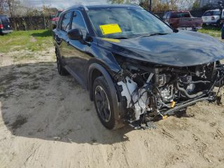 2024 Nissan Rogue SV FWD - Exterior Front Right Corner Image
